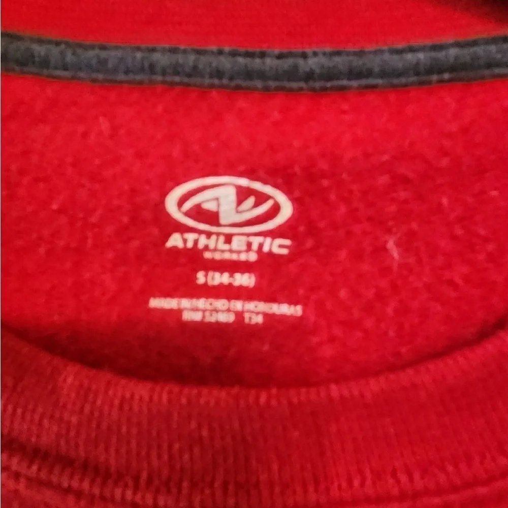 Athletic red crewneck sweatshirt size mens small